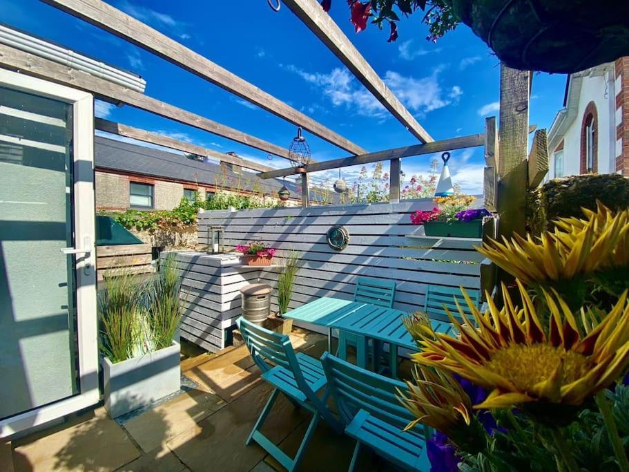 Cosy Retreat In The City Centre Γκάλγουεϊ Εξωτερικό φωτογραφία
