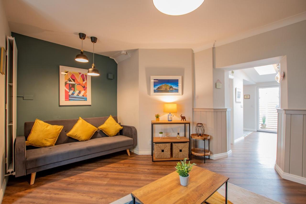 Cosy Retreat In The City Centre Γκάλγουεϊ Εξωτερικό φωτογραφία