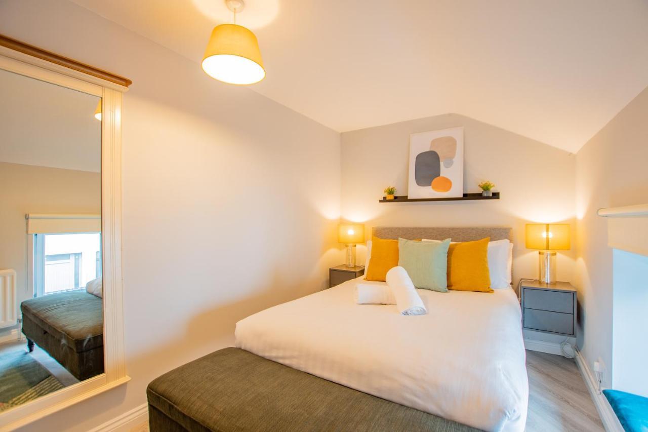 Cosy Retreat In The City Centre Γκάλγουεϊ Εξωτερικό φωτογραφία