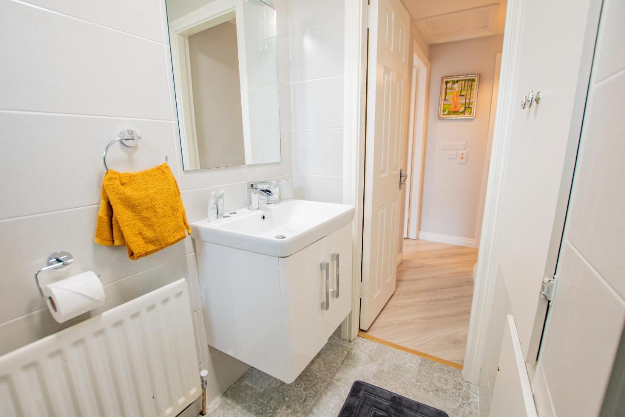 Cosy Retreat In The City Centre Γκάλγουεϊ Εξωτερικό φωτογραφία