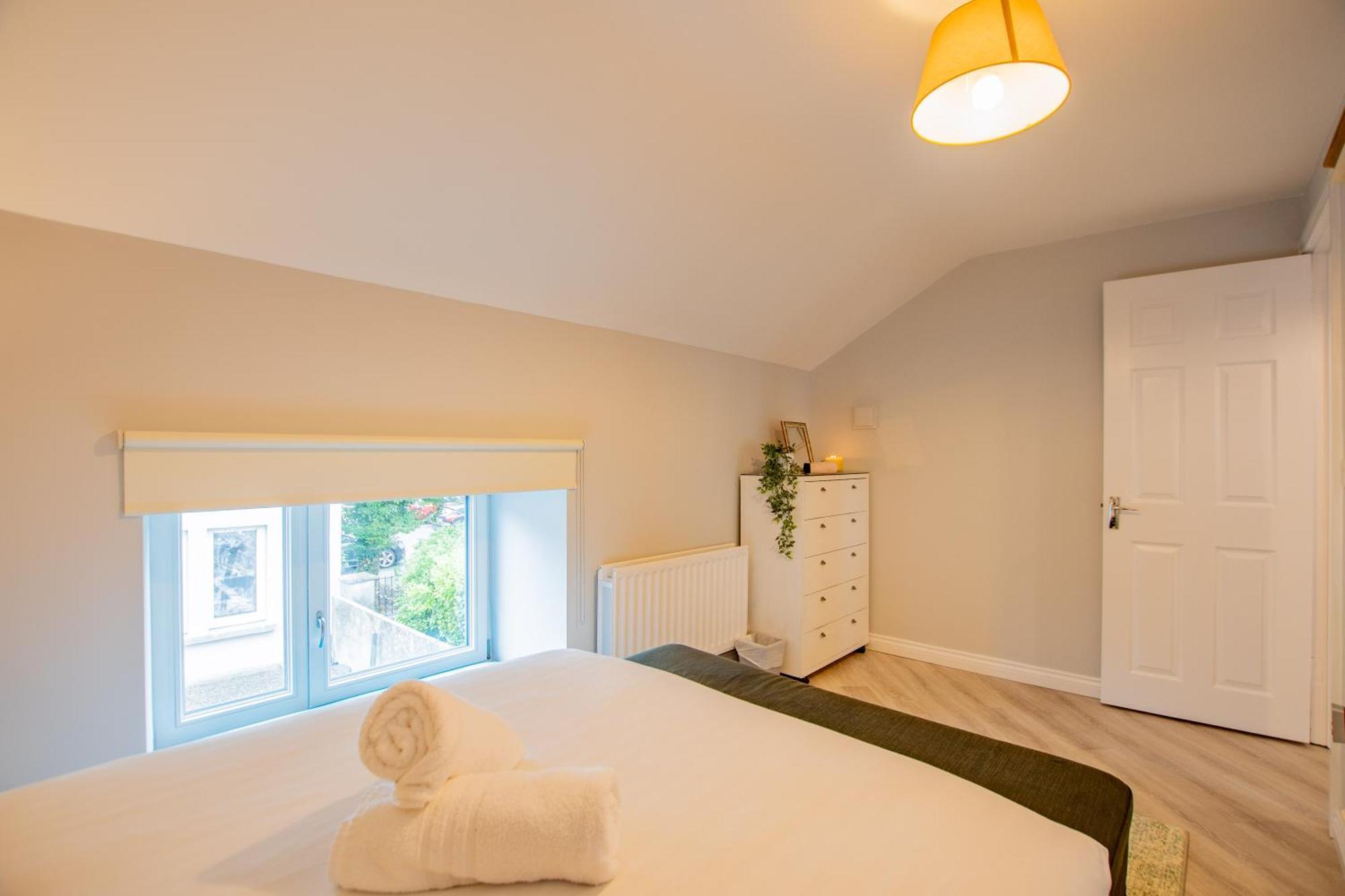 Cosy Retreat In The City Centre Γκάλγουεϊ Εξωτερικό φωτογραφία